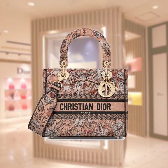 Special edition Dior Lunar New Year Medium D-Lite Bag in Powder Pink - Picture 9 of 14